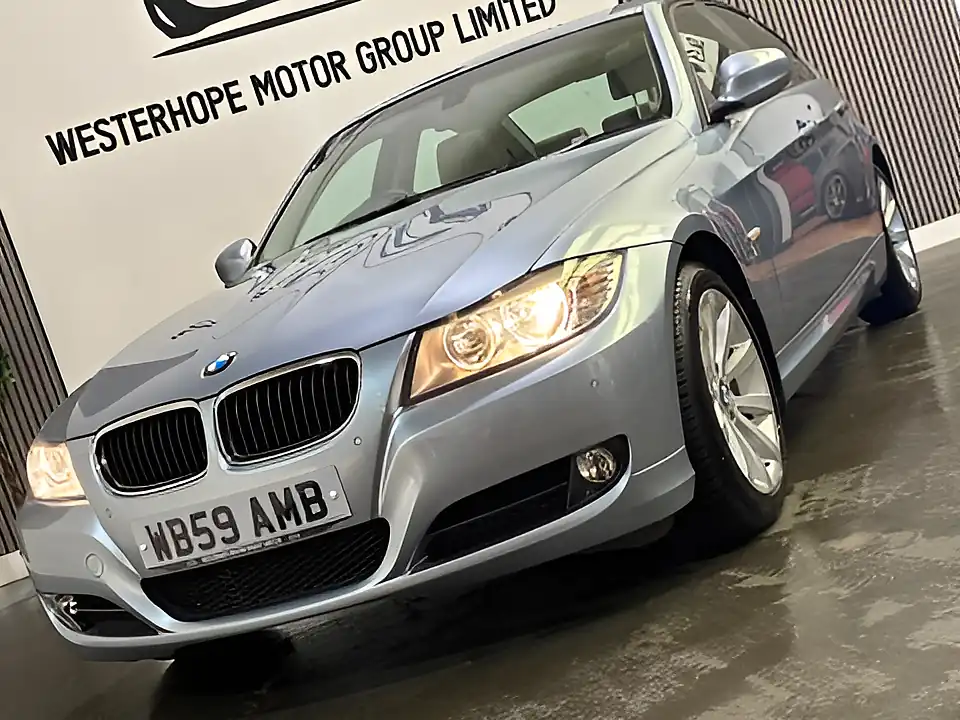 Used 2009 BMW 3 Series Se Blue - Interior and Exterior details 7