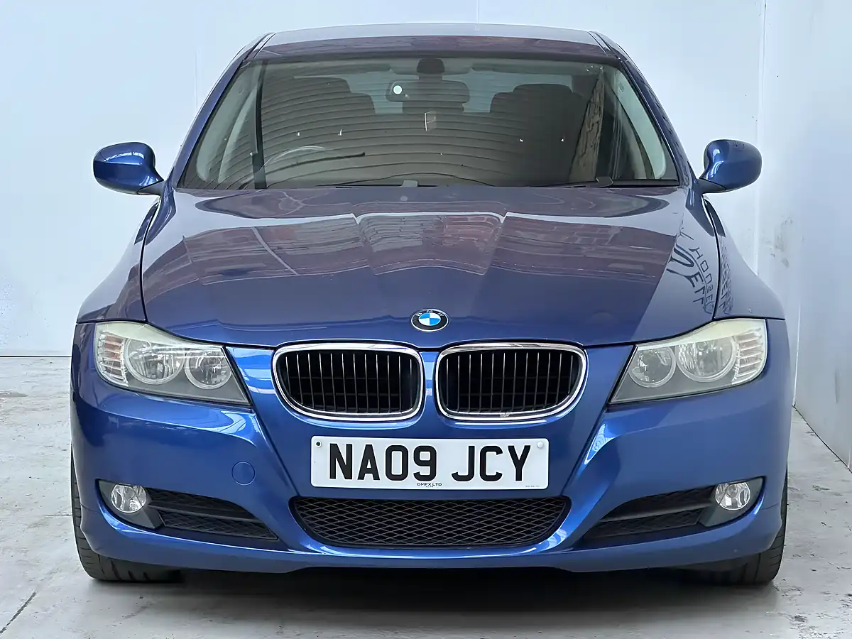 Used 2009 BMW 3 Series Se Blue - Interior and Exterior details 2