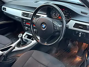 Used 2009 BMW 3 Series Se Blue - Interior and Exterior details 3