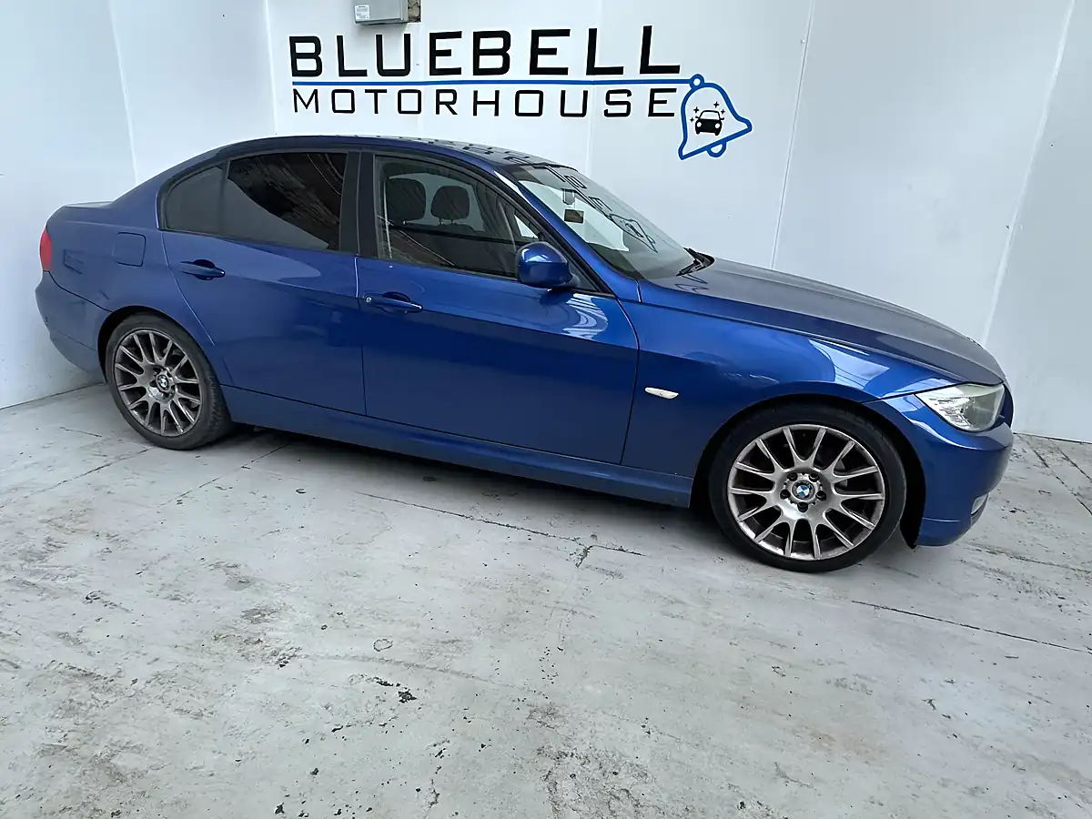 Used 2009 BMW 3 Series Se Blue - Interior and Exterior details 7