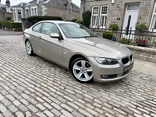2009 BMW 3 Series 320i SE Highline