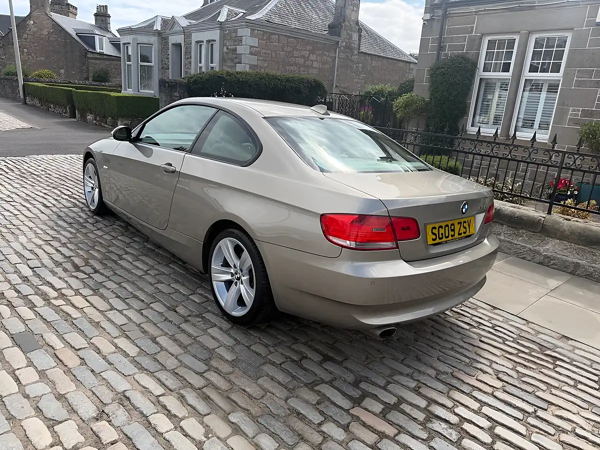 Used 2009 BMW 3 Series Se Highline Platinum Bronze - Interior and Exterior details 13