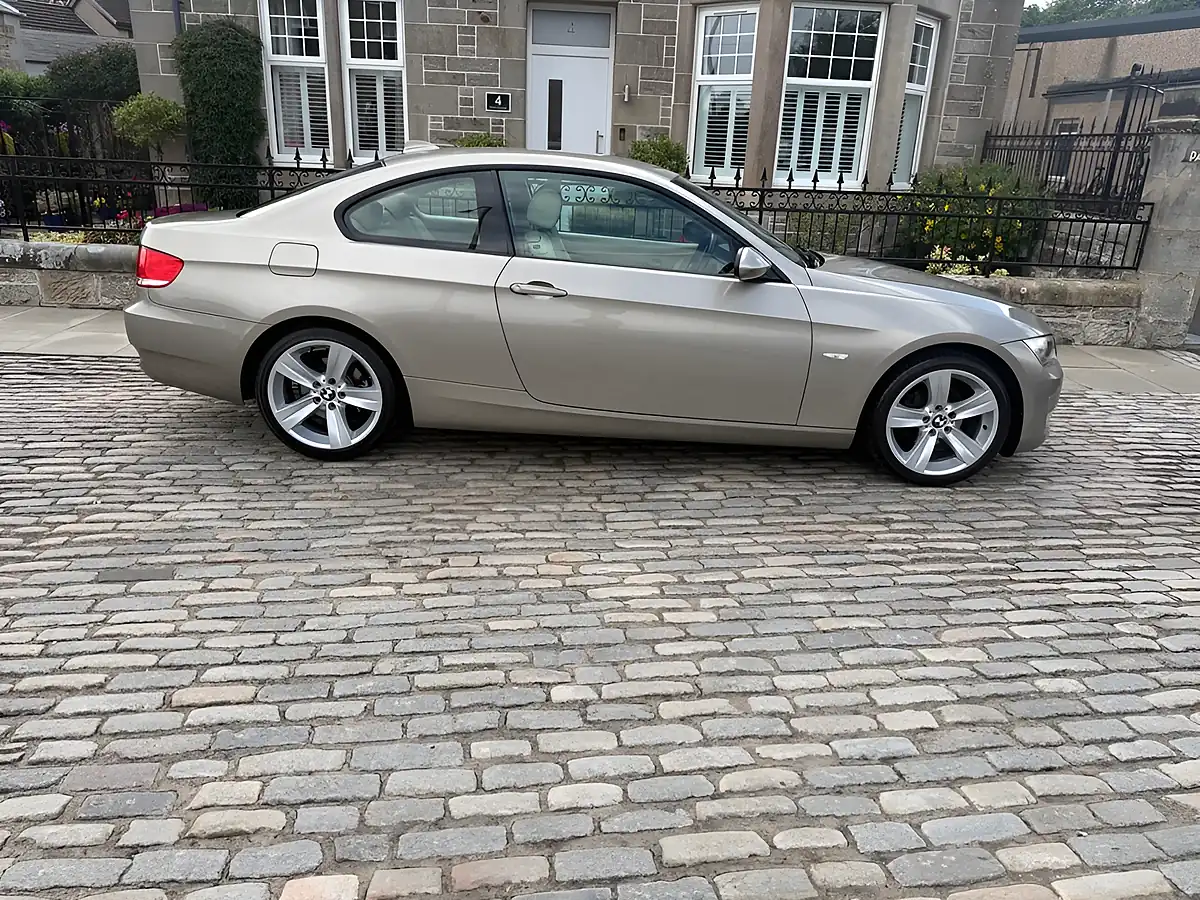 Used 2009 BMW 3 Series Se Highline Platinum Bronze - Interior and Exterior details 5
