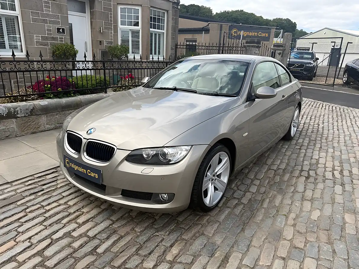 Used 2009 BMW 3 Series Se Highline Platinum Bronze - Interior and Exterior details 9