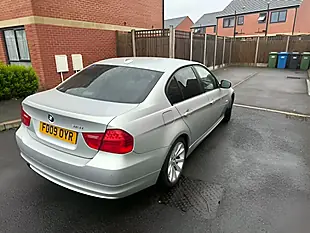 Used 2009 BMW 3 Series Se Silver - Interior and Exterior details 16