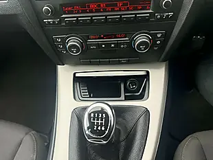 Used 2009 BMW 3 Series Se Silver - Interior and Exterior details 17
