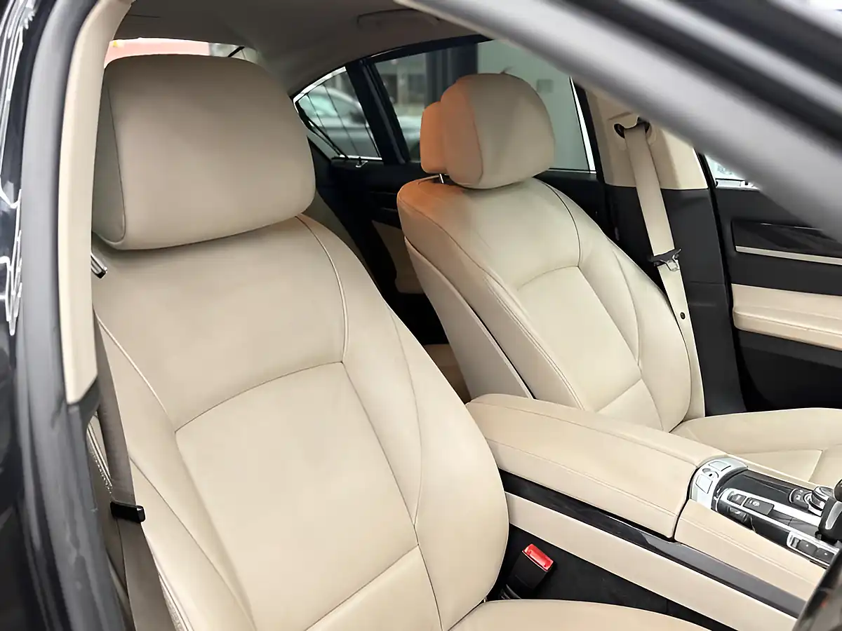 Used 2009 BMW 7 Series Se Black - Interior and Exterior details 11