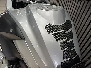 Used 2009 BMW R 1200 GS Silver - Interior and Exterior details 12