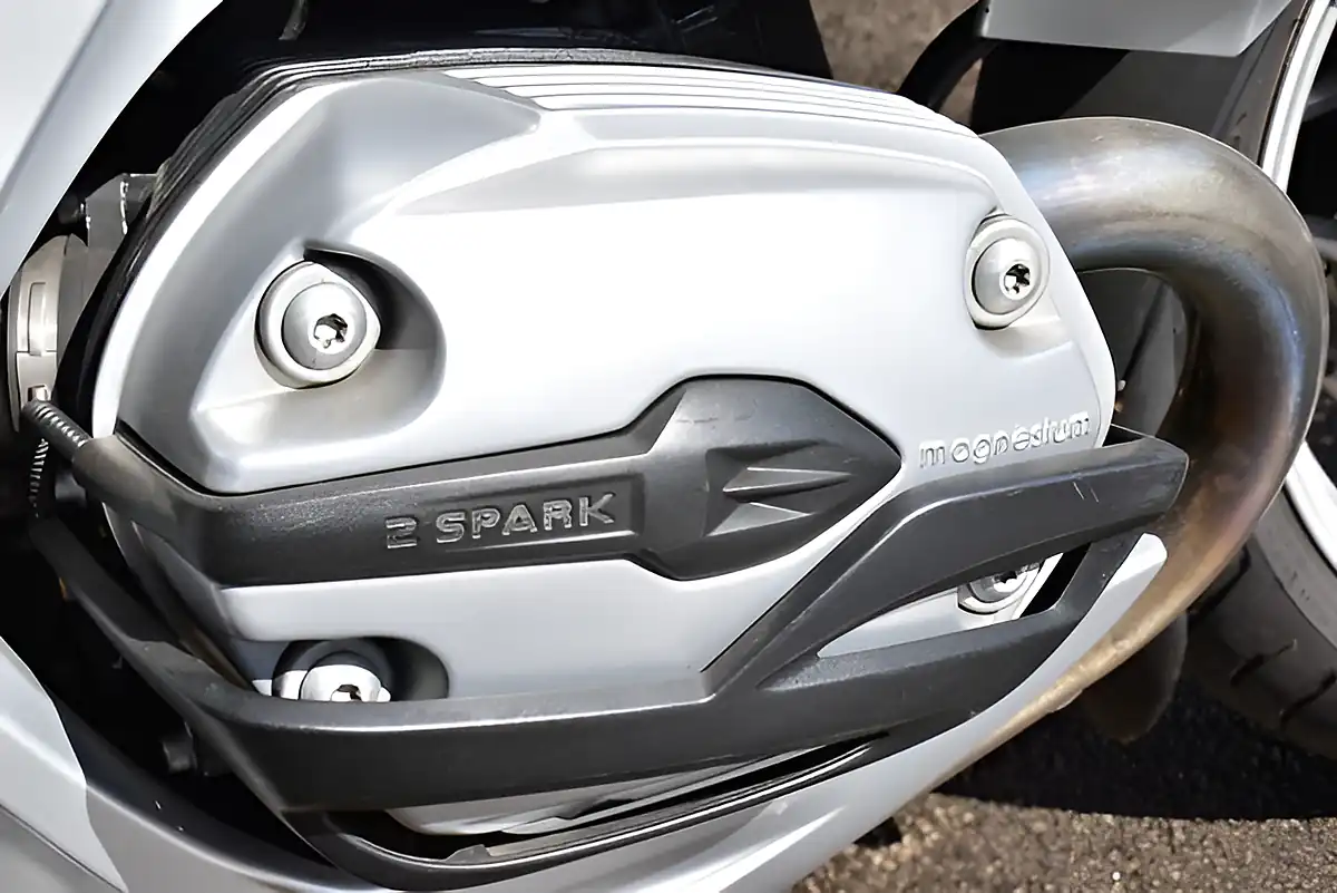 Used 2009 BMW R 1200 Rt Tourer Blue - Interior and Exterior details 18