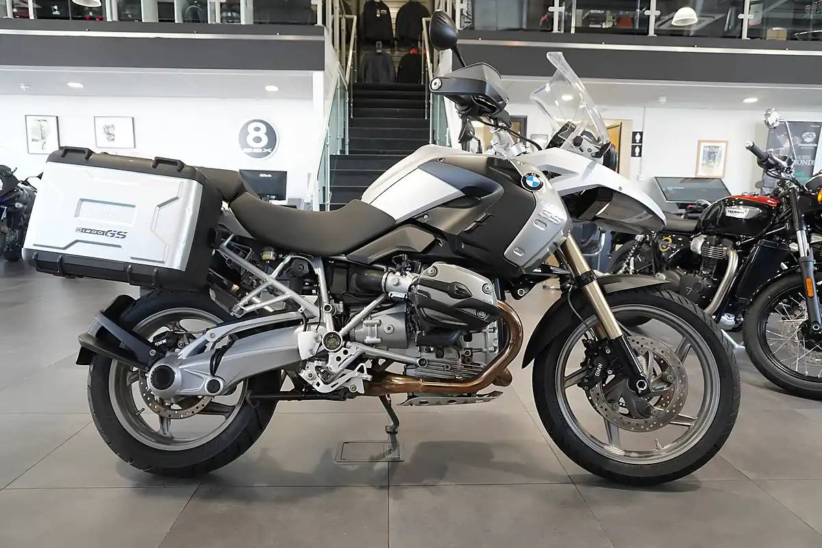 Used 2009 BMW R1200GS Silver - Front View