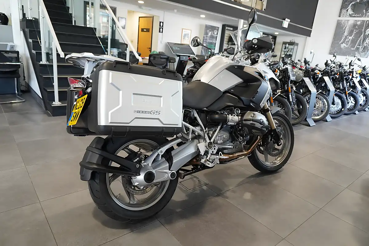 Used 2009 BMW R1200GS Silver - Interior and Exterior details 5