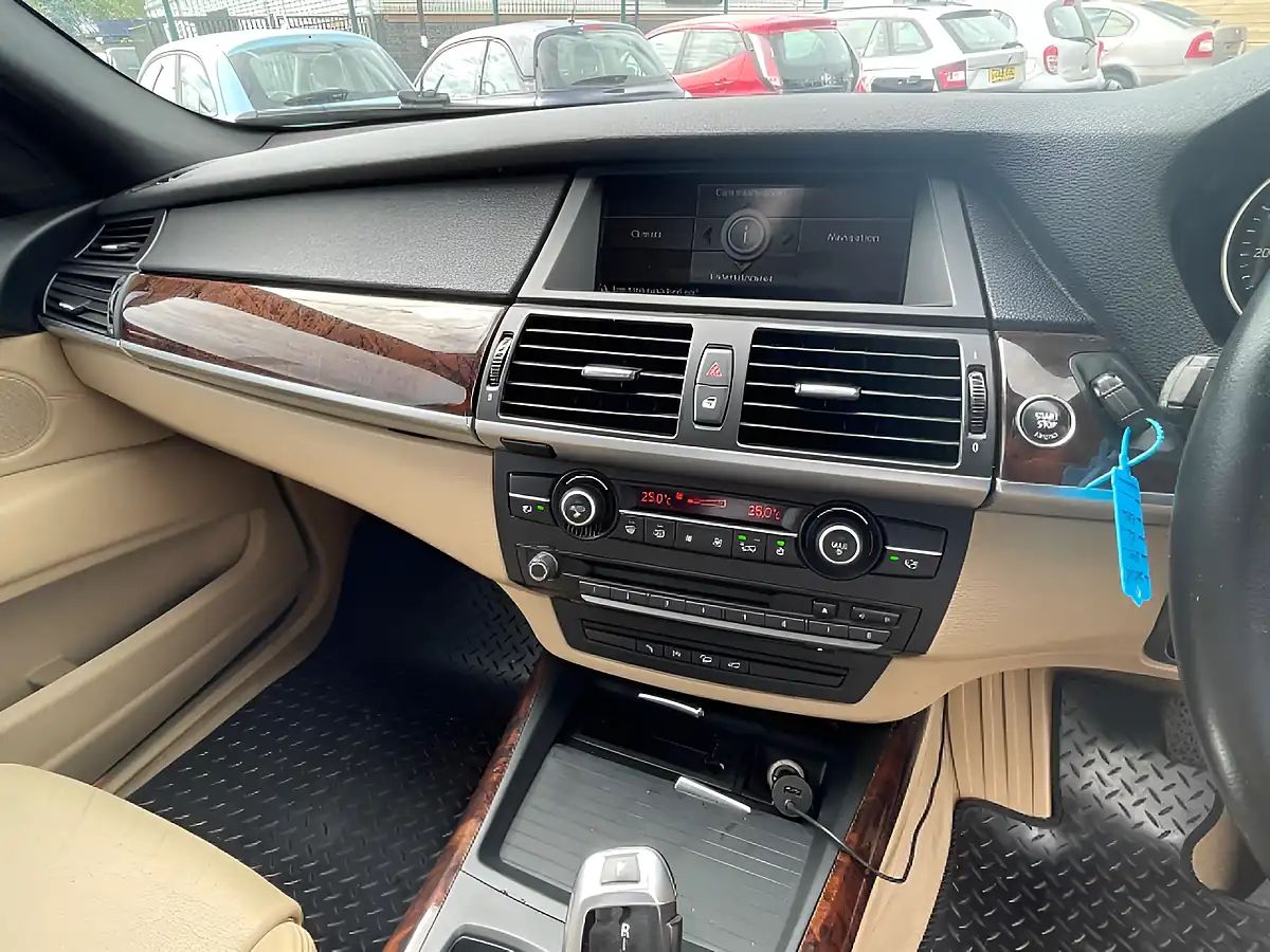 Used 2009 BMW X5 Se Blue - Interior and Exterior details 12