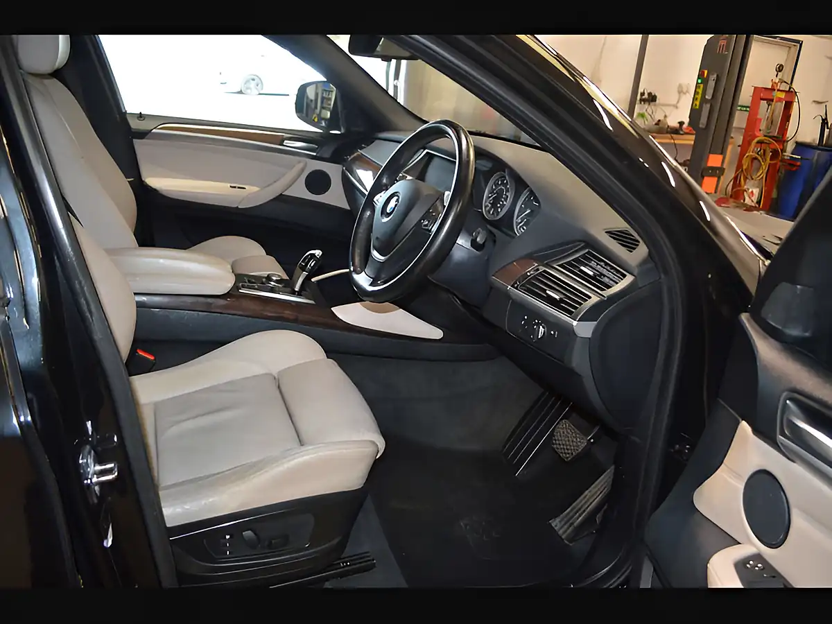Used 2009 BMW X6 Xdrive Black Sapphire - Interior and Exterior details 5
