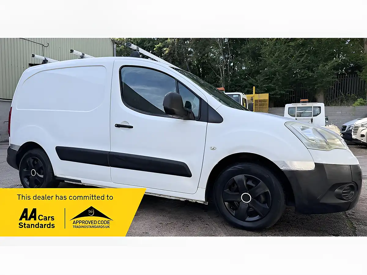 Used 2009 Citroen Berlingo Lx White - Front View