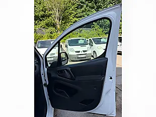 Used 2009 Citroen Berlingo Lx White - Interior and Exterior details 15