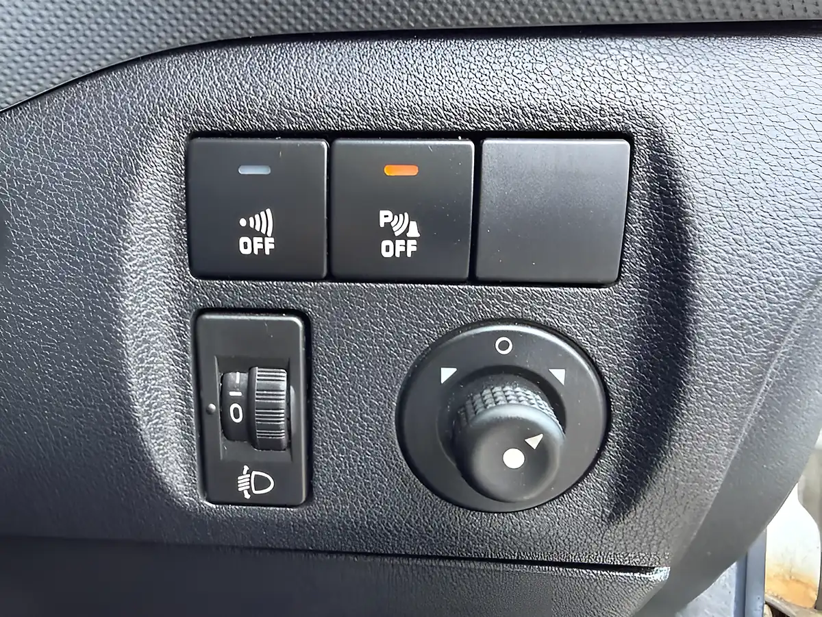 Used 2009 Citroen Berlingo Lx White - Interior and Exterior details 17