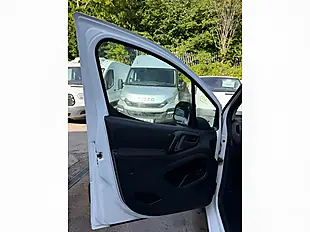 Used 2009 Citroen Berlingo Lx White - Interior and Exterior details 18