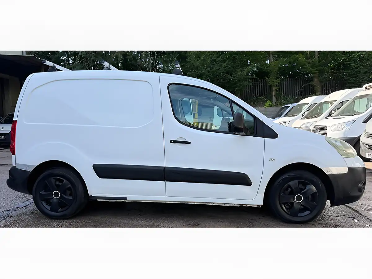 Used 2009 Citroen Berlingo Lx White - Interior and Exterior details 4