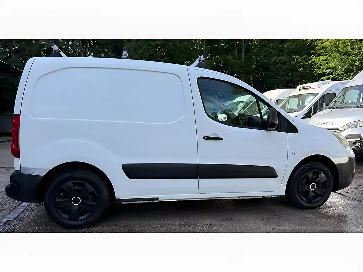 Used 2009 Citroen Berlingo Lx White - Interior and Exterior details 6