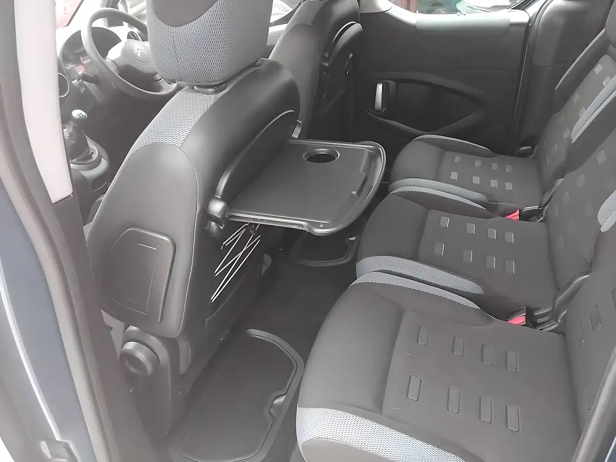 Used 2009 Citroen Berlingo Multispace Xtr Blue - Interior and Exterior details 16