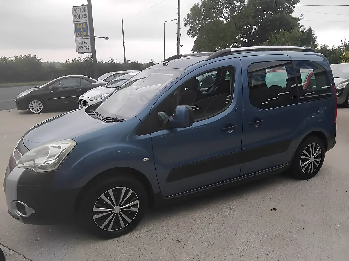 Used 2009 Citroen Berlingo Multispace Xtr Blue - Interior and Exterior details 3