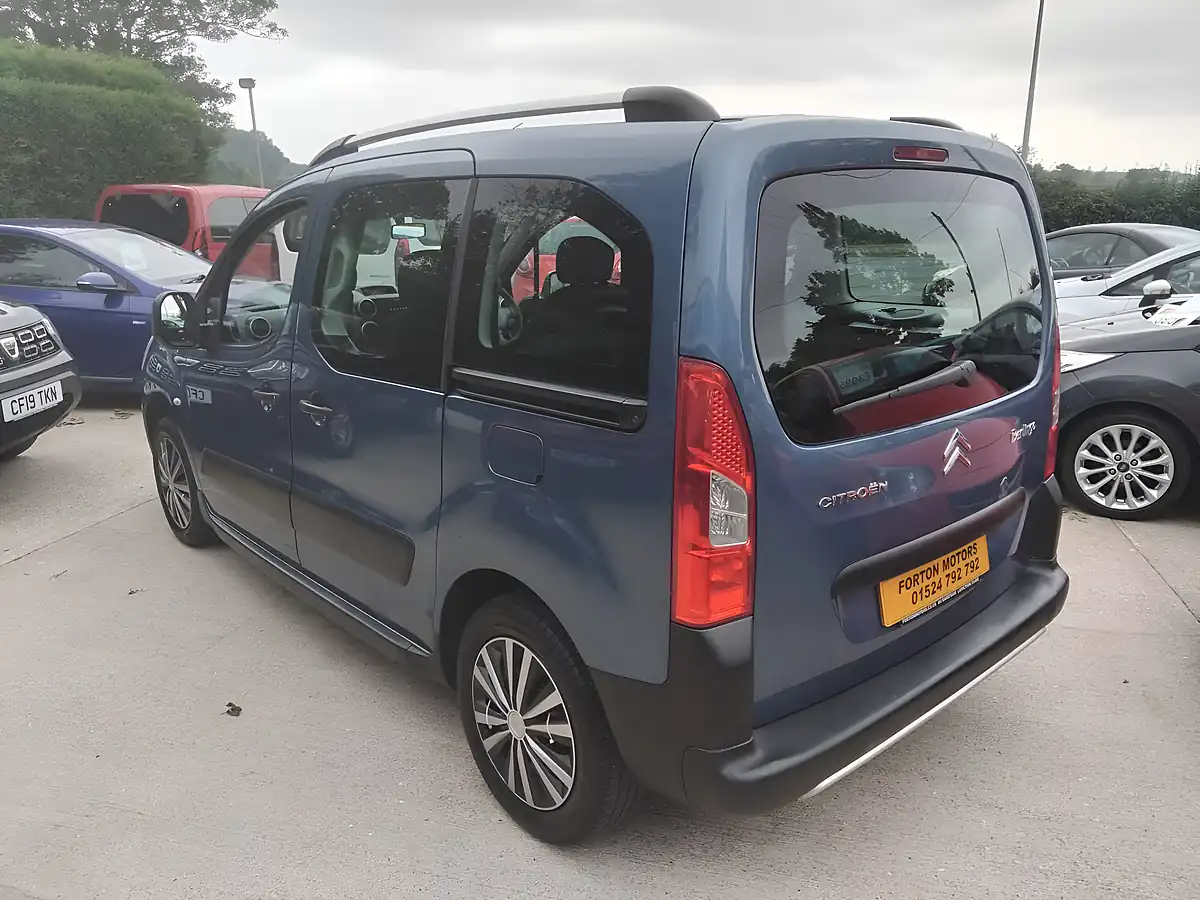 Used 2009 Citroen Berlingo Multispace Xtr Blue - Interior and Exterior details 5