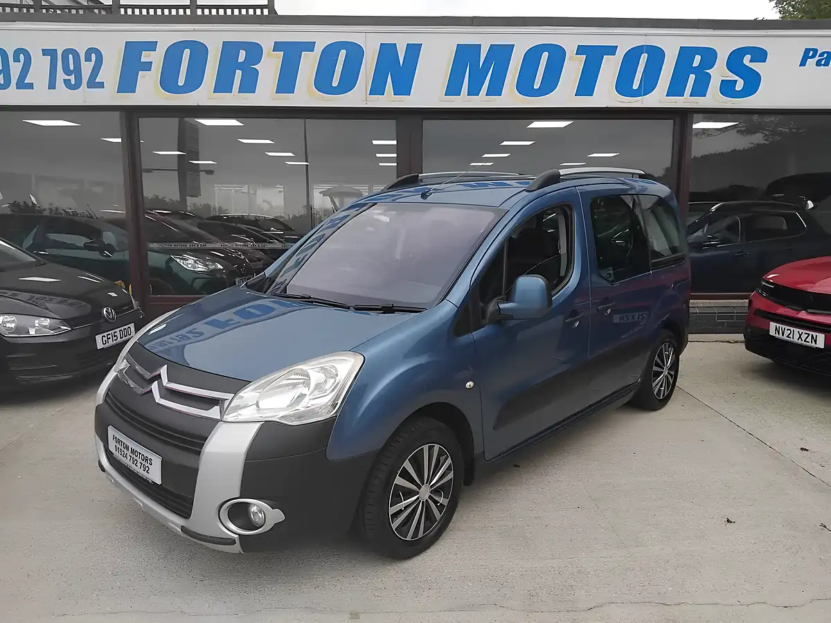 Used 2009 Citroen Berlingo Multispace Xtr Blue - Interior and Exterior details 9