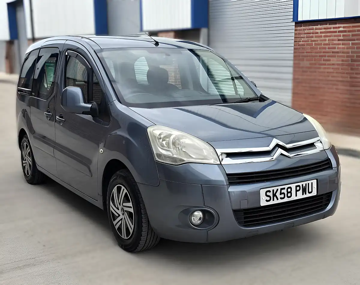Used 2009 Citroen Berlingo Vtr Multispace Grey - Front View