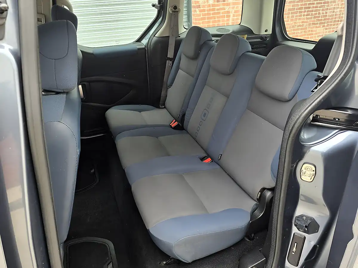 Used 2009 Citroen Berlingo Vtr Multispace Grey - Interior and Exterior details 13