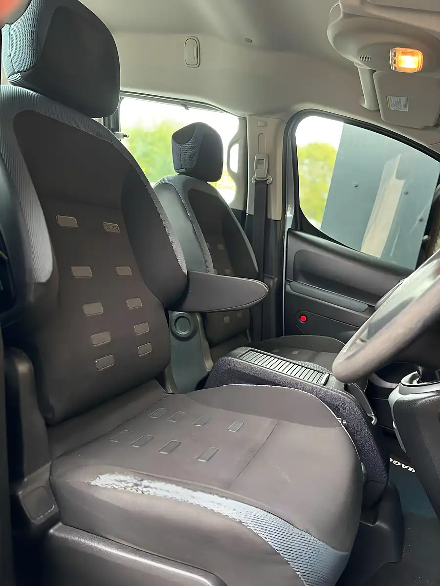 Used 2009 Citroen Berlingo Xtr Multispace Grey - Interior and Exterior details 13