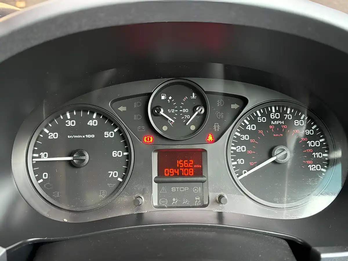 Used 2009 Citroen Berlingo Xtr Multispace Grey - Interior and Exterior details 20