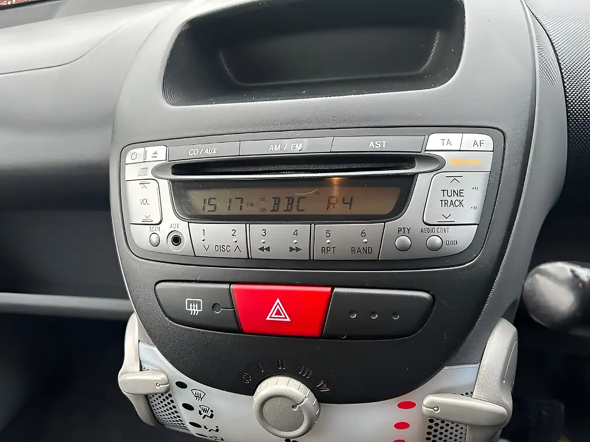Used 2009 Citroen C1 Vtr Red - Interior and Exterior details 17