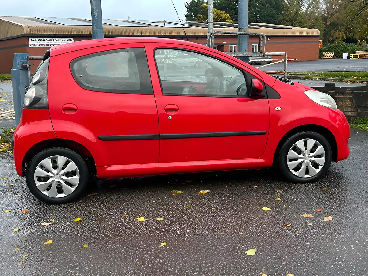 Used 2009 Citroen C1 Vtr Red - Interior and Exterior details 7