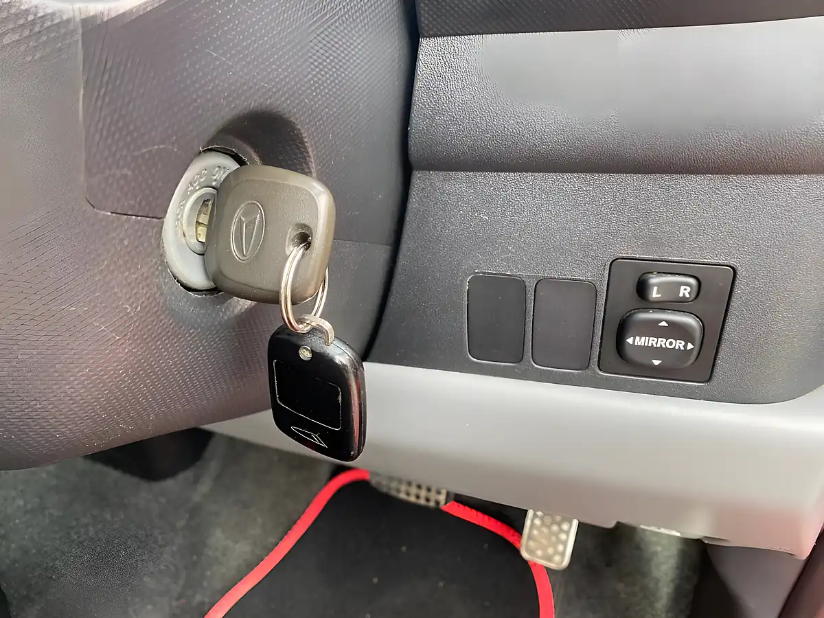 Used 2009 Daihatsu Sirion Sx Red - Interior and Exterior details 13