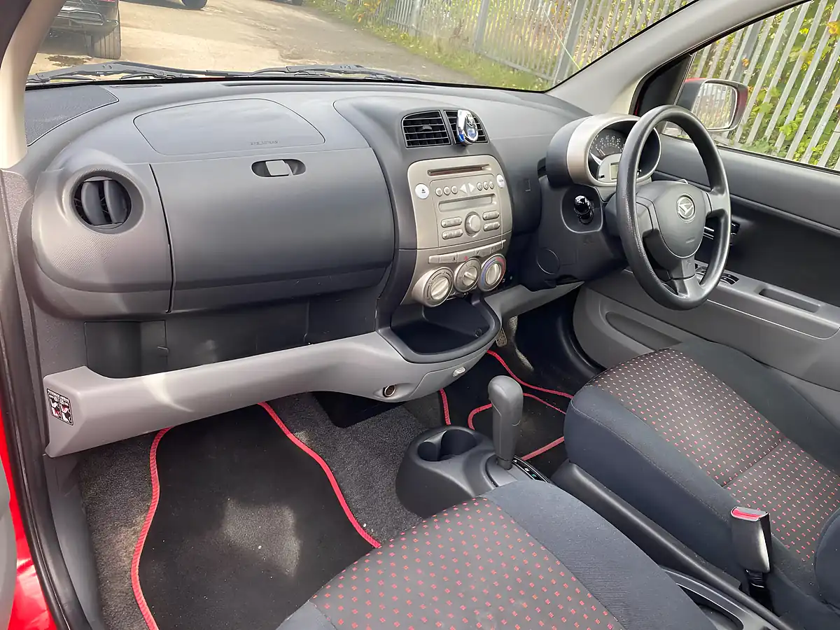 Used 2009 Daihatsu Sirion Sx Red - Interior and Exterior details 17