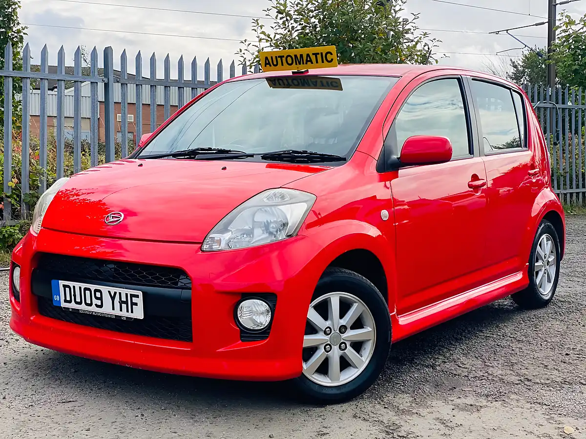 Used 2009 Daihatsu Sirion Sx Red - Interior and Exterior details 4