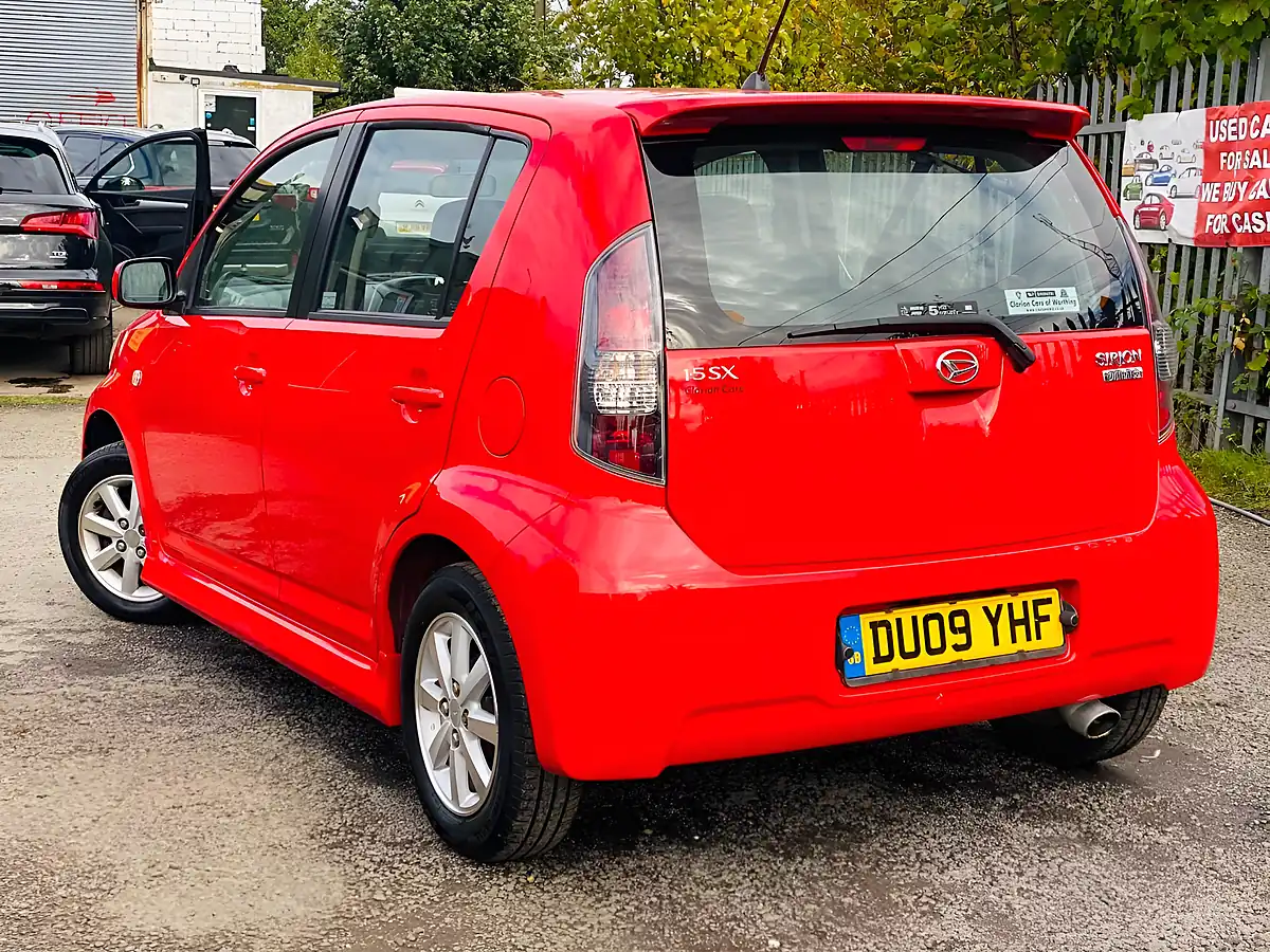 Used 2009 Daihatsu Sirion Sx Red - Interior and Exterior details 8