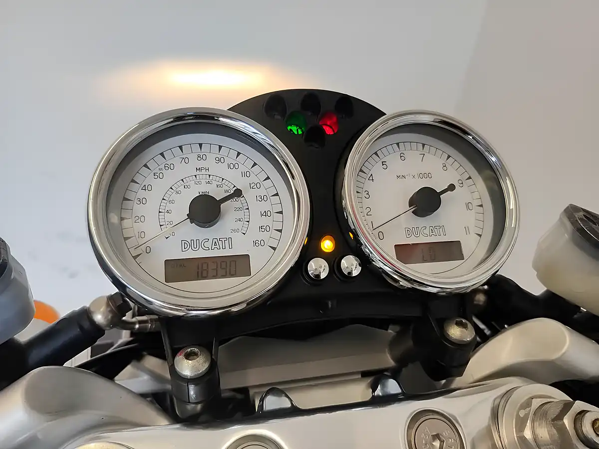 Used 2009 Ducati GT 1000 Black Black - Interior and Exterior details 4