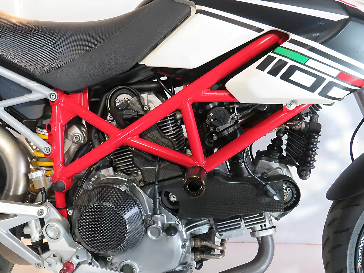 Used 2009 Ducati Hypermotard 1100 White - Interior and Exterior details 15