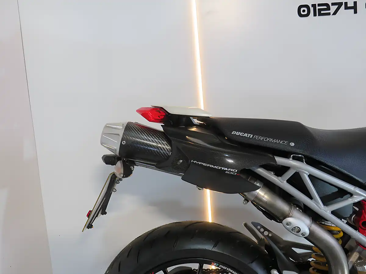 Used 2009 Ducati Hypermotard 1100 White - Interior and Exterior details 4