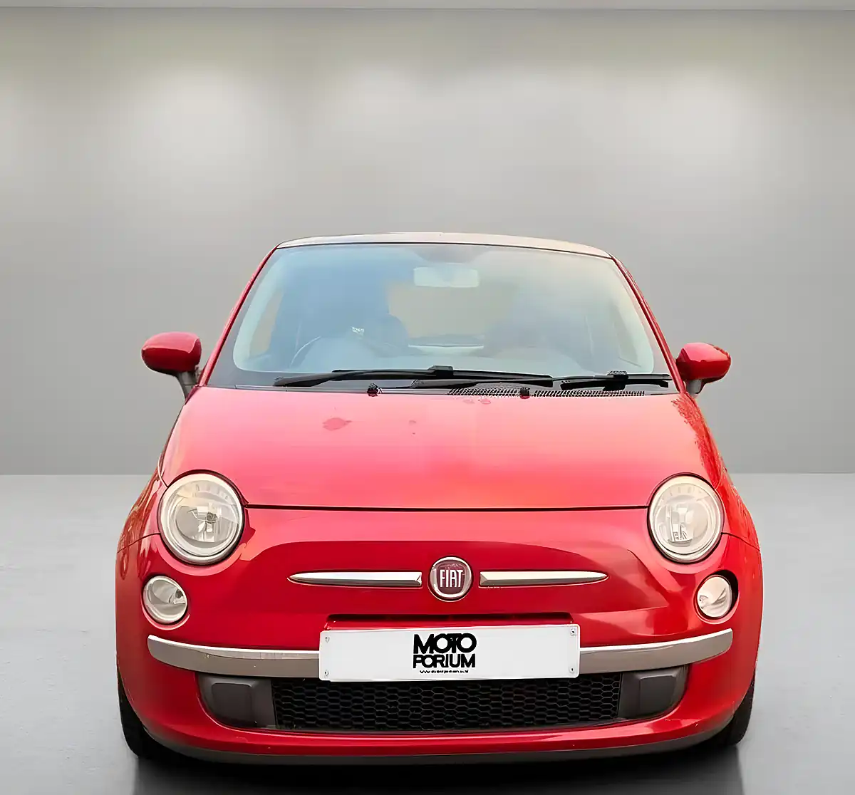 Used 2009 Fiat 500 Lounge Red - Interior and Exterior details 3