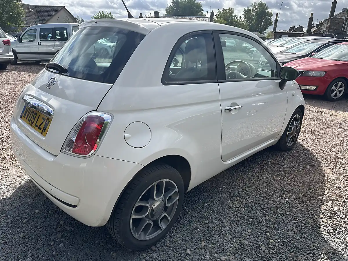 Used 2009 Fiat 500 Pop White - Interior and Exterior details 13