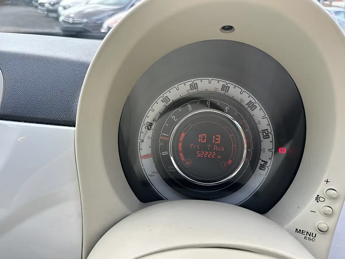 Used 2009 Fiat 500 Pop White - Interior and Exterior details 17