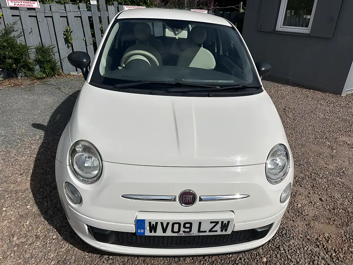 Used 2009 Fiat 500 Pop White - Interior and Exterior details 4