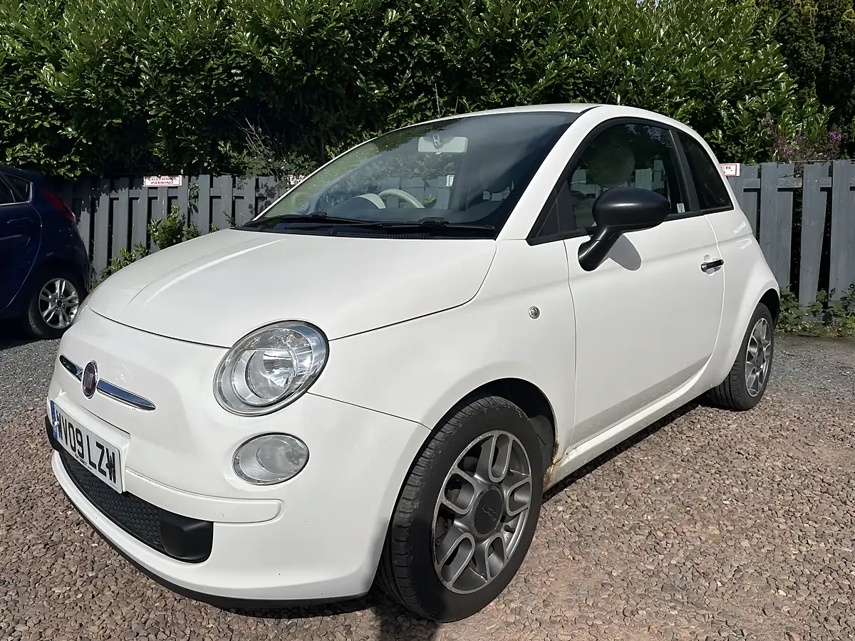 Used 2009 Fiat 500 Pop White - Interior and Exterior details 6