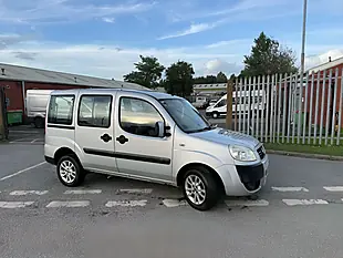 Used 2009 Fiat Doblo Mobility Silver - Interior and Exterior details 2