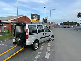 Used 2009 Fiat Doblo Mobility Silver - Interior and Exterior details 6