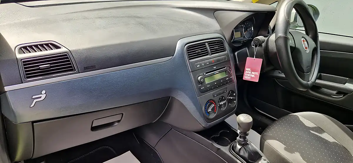 Used 2009 Fiat Grande Punto Active 77 White - Interior and Exterior details 12