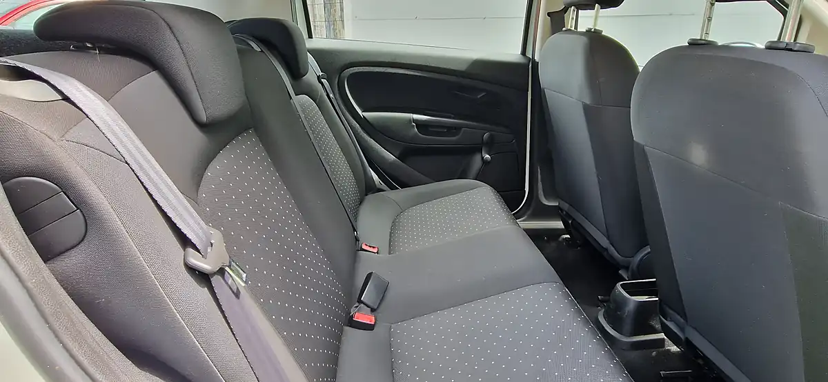 Used 2009 Fiat Grande Punto Active 77 White - Interior and Exterior details 14