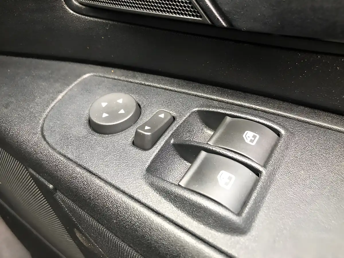 Used 2009 Fiat Grande Punto Active Blue - Interior and Exterior details 17
